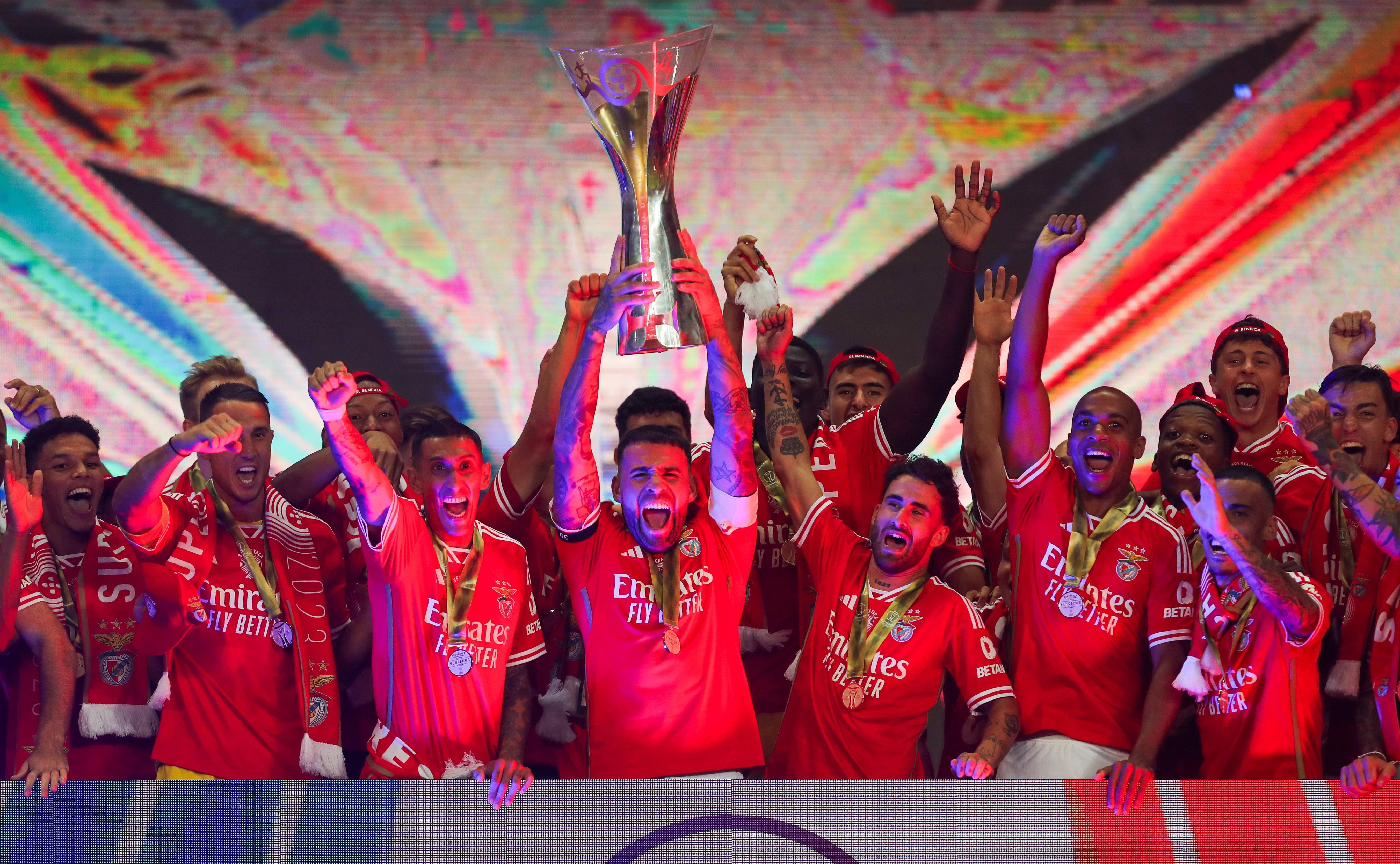 夺冠纷呈！欧洲足球界精彩对抗不断