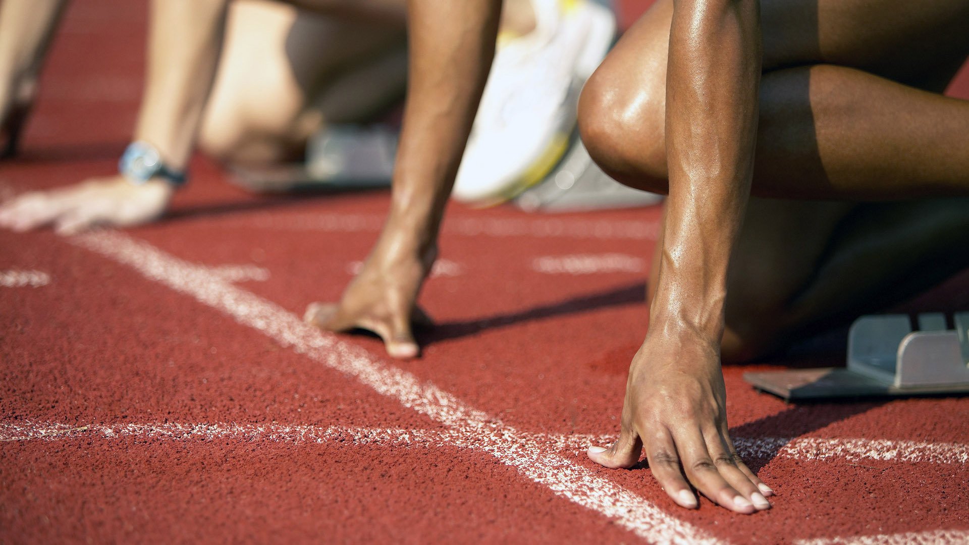 库里攻防转换核心，快船轻取深圳队，现代篮球战术的跨洋对话